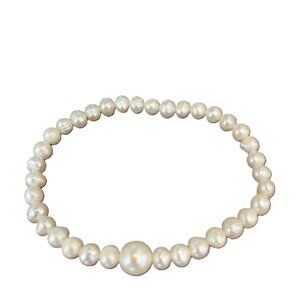 Handmade Pearl White Beaded Bracelet NWT Gifts for Her Feminine Dainty